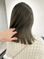 トレス(TRESS)&nbsp;ミディアムヘア　オリーブカラー　ブリーチなし　原宿　表参道