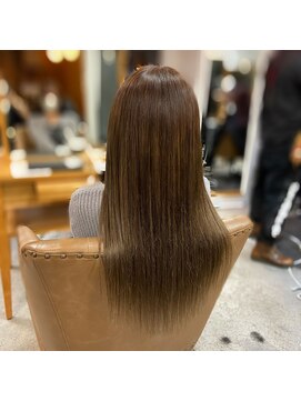 フツーロ 栄(FUTURO) プルエクステ