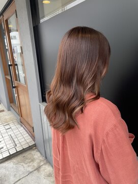 スリーク バイ ロイ 円町本店(sleek by roy) 少し明るめアッシュベージュ。#ツヤ髪