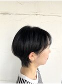 耳掛けしやすいグラデーションショートボブ