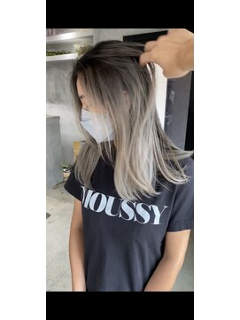 アポロ 横浜駅店(apollo) ハイライトバレイヤージュダブルカラーミルクティーベージュ