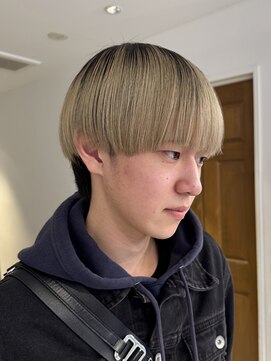 ナループロアツム(Nalu pu loa Tsum) 金髪マッシュ/マッシュショート/メンズハイトーン/パーマ落とし