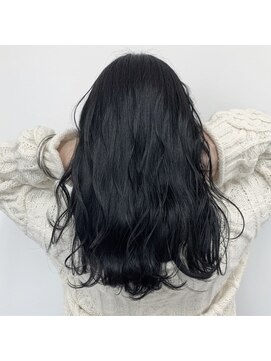 ヘアアンドメイク リヴィア(Rivia) 暗めのブルージュ