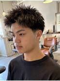 スパイキーショート　テーパーフェード　アップバングショート