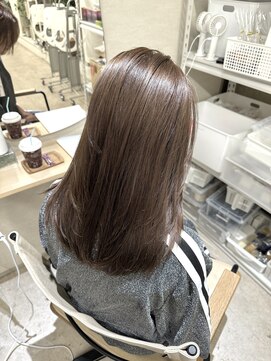 フルールバイアヴァンスクロス(Flulu by avance. cross) 透明感ベージュ/東梅田