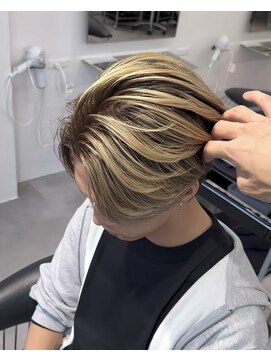 ステラ(STELLA) メンズ/バレイヤージュ/センターパート/ブリーチ＆ダブルカラー