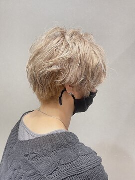 ブルー 博多(Blue) ハイトーン/ミルクティーカラー/髪質改善