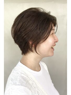 ショートボブ×アッシュブラウン