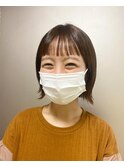 薄め&オン眉前髪のナチュラルボブ