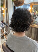 ビハインドザカーテン(BEHIND THE CURTAIN)&nbsp;メンズスパイラルパーマ×ハイライト