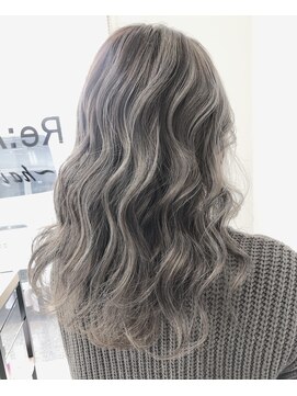 リ アムール(Re:AMOUR) 赤味のないハイライトカラー