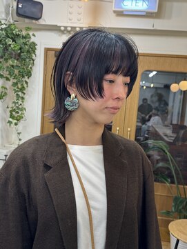 シエン 恵比寿(CIEN) 顔まわりウルフとパープルカラーのデザインカラー