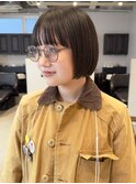 切りっぱなしボブワイドバングミニボブグレージュカラーボブ