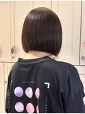 10667黒髪アッシュブラックタンバルモリボブ耳かけシャギーボブ