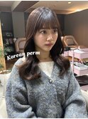 お顔まわりもかわいい!韓国風パーマ/momona