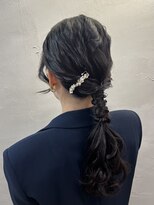 シュリット(schritt)&nbsp;ローポニー  結婚式 パーティヘアセット エジリ