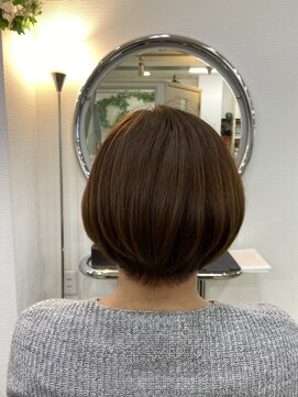 ビィーワンイースト(Be 1 EAST) ショートボブ