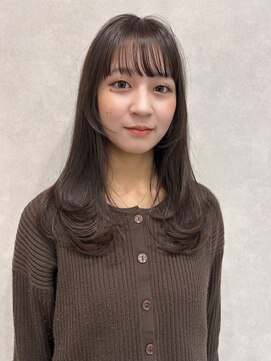 リノ(Lino) 大人かわいい韓国風顔回りレイヤー