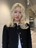 ロジ(loji)&nbsp;ブリーチリタッチのみで繋がるブロンド