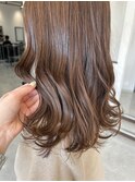 これからの季節に◎明るめベージュカラー