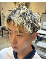 ジュンヌオム リンカラン(Jeune Homme LINGKARAN)&nbsp;ツイストスパイラル×テーパーフェード