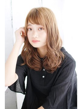 プティルカ(PutiLuca D.C.) 透け感バングのボリュームミックスカール
