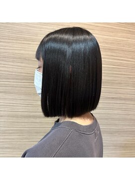 ジールドゥーエ(Zeal due) ストレートボブ