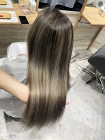 リーオオサカ(Lee Osaka)&nbsp;【コントラスト3D】クリーミー×ホワイティベージュ/新出奈津樹