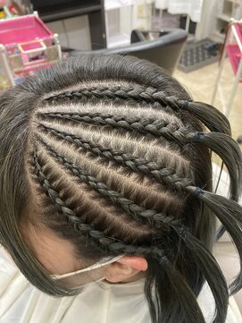 トゥインクル 飾磨店(Beauty Studio twinkle) コーンロウ サイドハーフセット