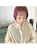 オン眉バングのミニボブ