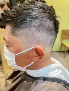 クシュ 所沢東口店(kusyu...) 束感波巻きハイライトマッシュパーマウルフアッシュオリーブ所沢