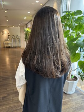 ザック ヴィ(ZACC  vie) オリーブベージュ レイヤーカット 20代30代40代