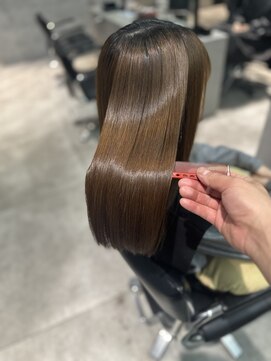 ソル 八王子(SOL) ハイトーンカラーへの縮毛矯正