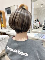 ピークアブー アヴェダ ギンザシックス(PEEK-A-BOO AVEDA GINZASIX)&nbsp;ハイライトの入ったショートボブ