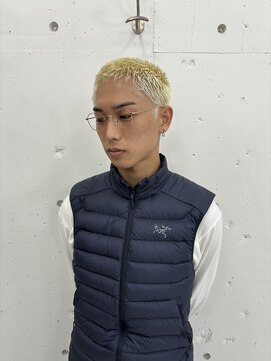 ウェルネス(Wellness) 金髪ショート