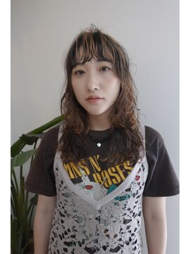 トネリコ(toneriko) 強めなレイヤーパーマ