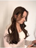 流れるシルエットが美しいロングヘア♪