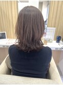 大人ミルクティーベージュ/白髪ぼかし/ゆるふわ/外ハネ/髪質改善