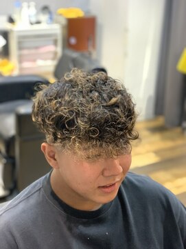 バーバーブロス(BAR BER bro's) スペインカール/浦安/欧州風パーマ