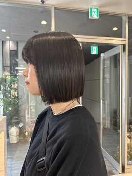 ロンドルピナス 小倉(Lond Lupinus) ミディアムヘア暗めカラー/デザインカラー/フェイスフレーミング