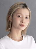 ナチュラルストレートショート