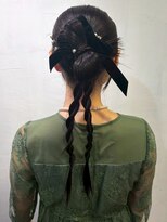 セプト 天神大名(SEPT.)&nbsp;カチモリ風 ヘアアレンジ ロープ編み 編み下ろし 結婚式