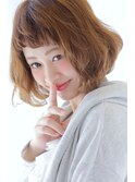 ショートバングで可愛さ満点！ふんわり感を大事にしたボブ！