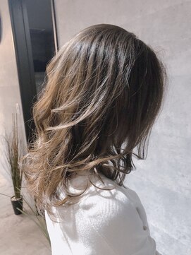 ローエン(LOWEN) 自分でも巻きやすいロング