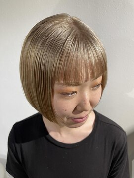 アルカナ 明治神宮前原宿(ARCANA) ミルクティーベージュ　ホワイト　ハイライト　インナーカラー