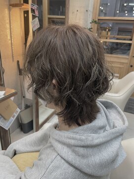 ラストーリア(La storia) パーマで骨格カバー/ミディアムウルフ