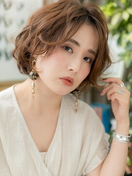 カバーヘア ブリス 志木南口駅前店(COVER HAIR bliss) アシンメトリー外国人風小顔ゆるふわショートh2志木30代40代!