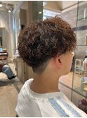 ツイストスパイラルパーマ束感ショートマッシュ縦落ちツイスパ
