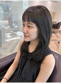 オリーブグレージュ・オン眉・セミロング