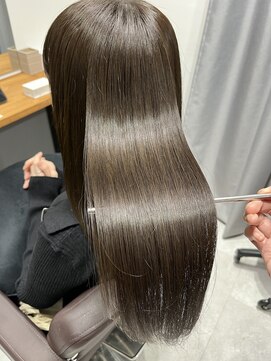 ライア 吉祥寺北口店(laia) オリーブベージュ【髪質改善 laia 吉祥寺 美容室】